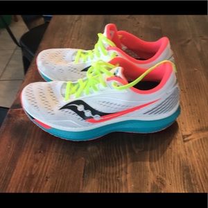 Saucony Endorphin Speed